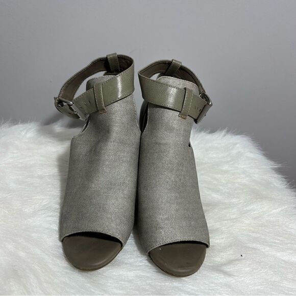 Sole Sensability Memory Foam Peep Toe Ankle‎ Strap Wooden Heel Shoe - 8.5M - Picture 9 of 16